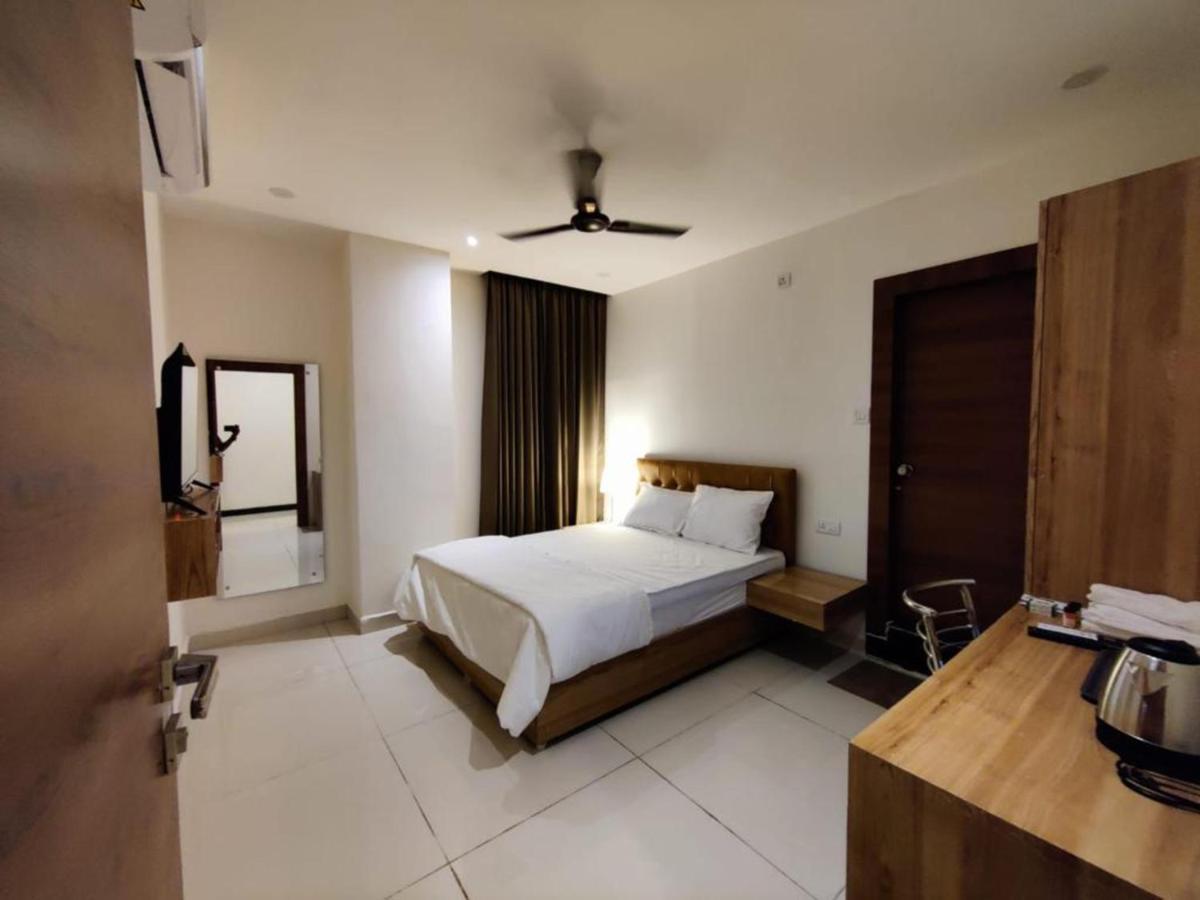 Hotel Hibiscus Tree- Bachupally 海得拉巴 外观 照片